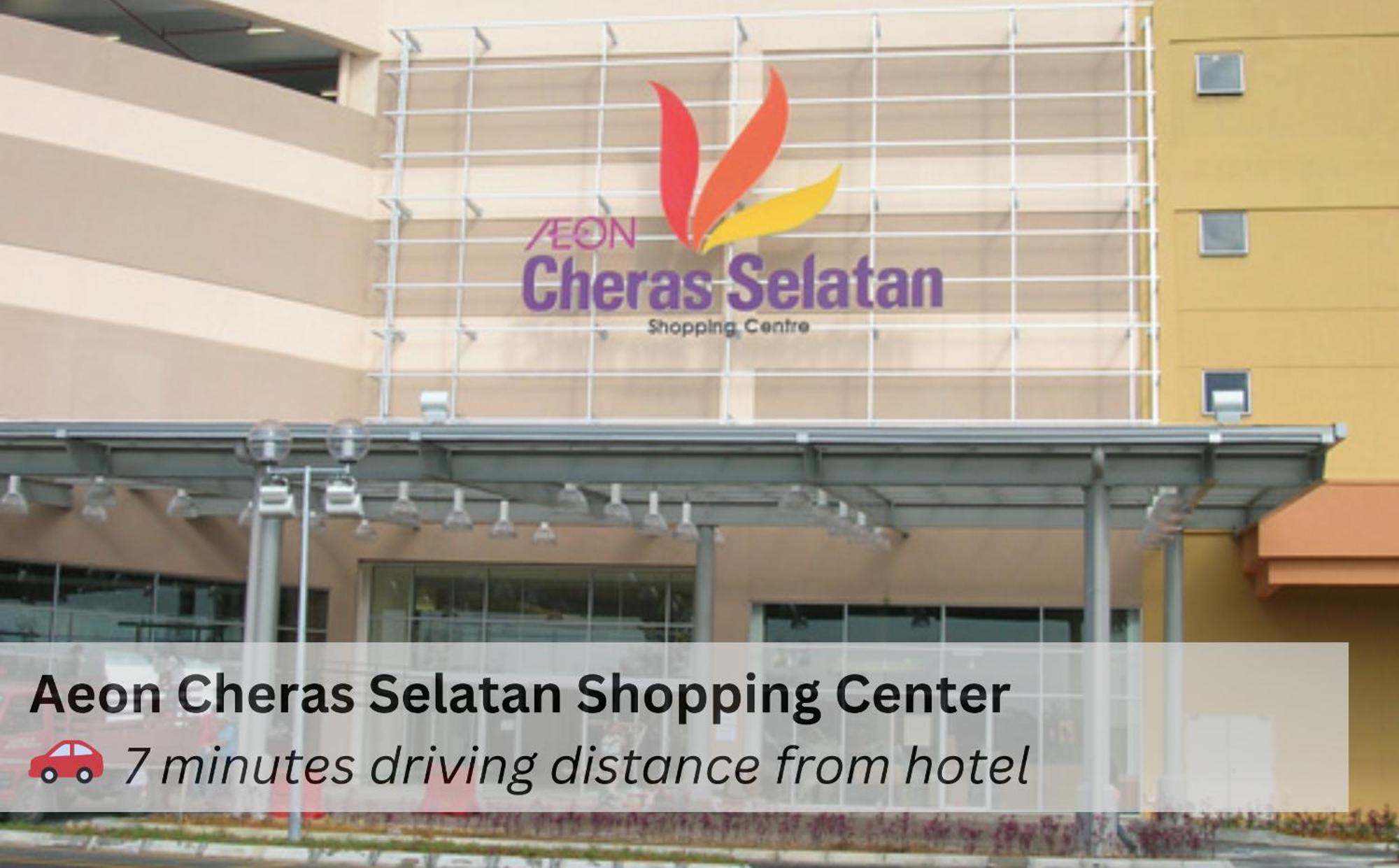 Smile Hotel C180 Cheras Selatan Exterior foto